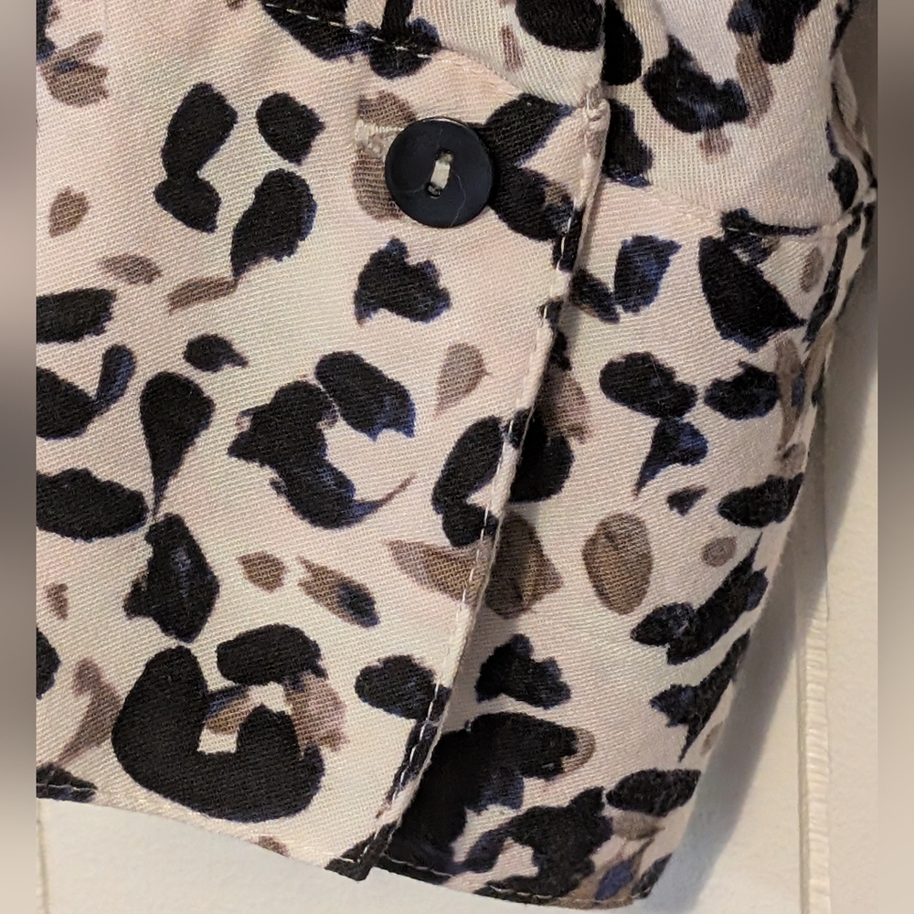 NIC+ZOE Women's Pink and Black Cheetah Print 3/4 Sleeve V Neck Blouse Size Small - Picture 3 of 8